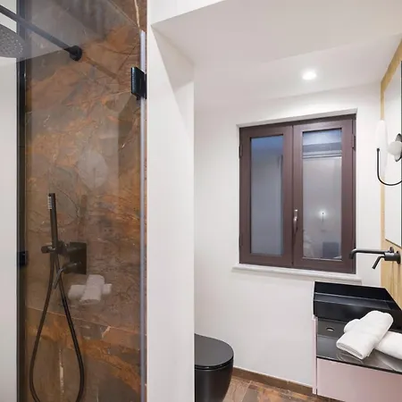 A Casa Di Giulia - Elegante Loft In Centro Storico Apartment